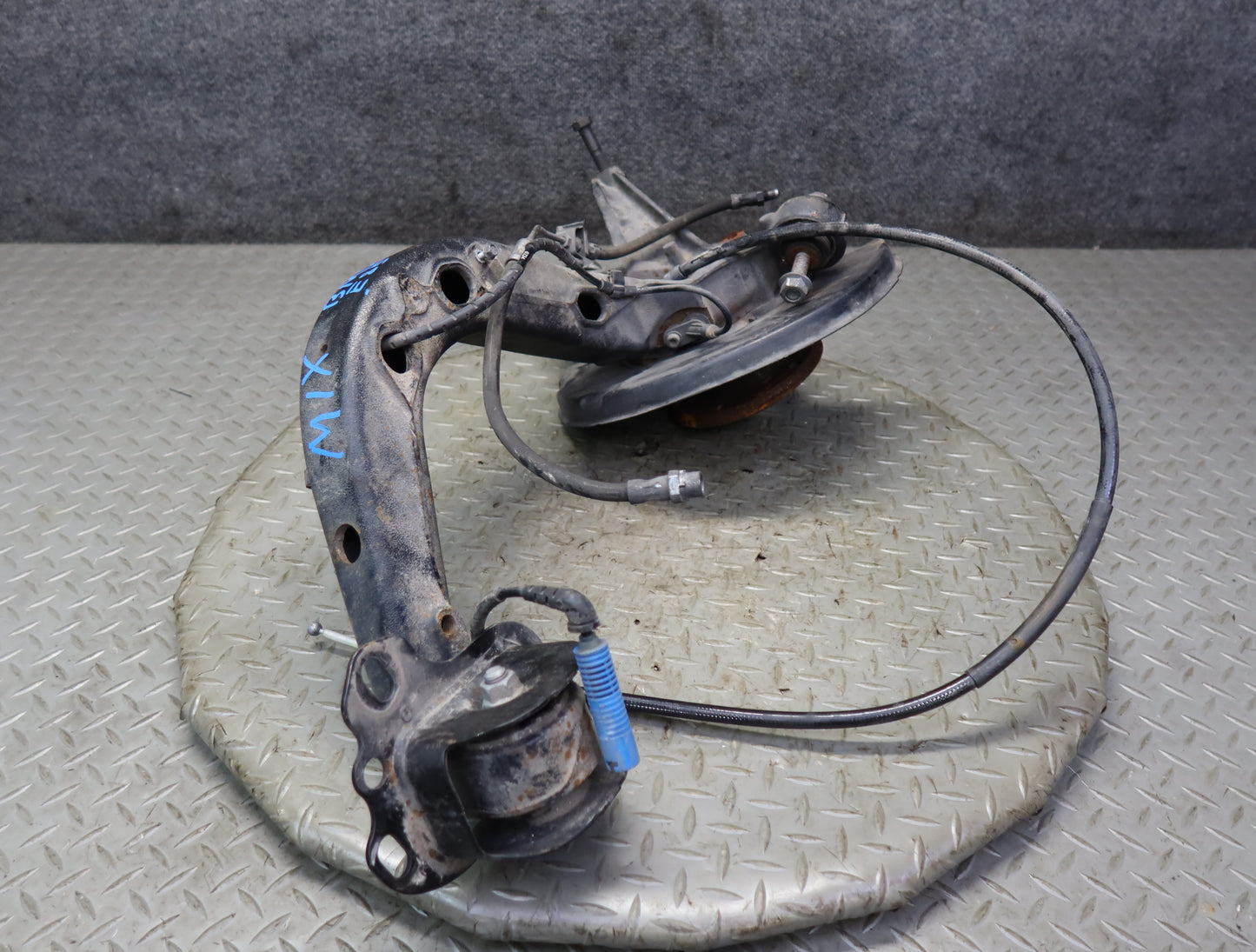03-08 BMW E85 Z4 RWD Rear Left Spindle Knuckle Trailing Arm Hub Bearing OEM