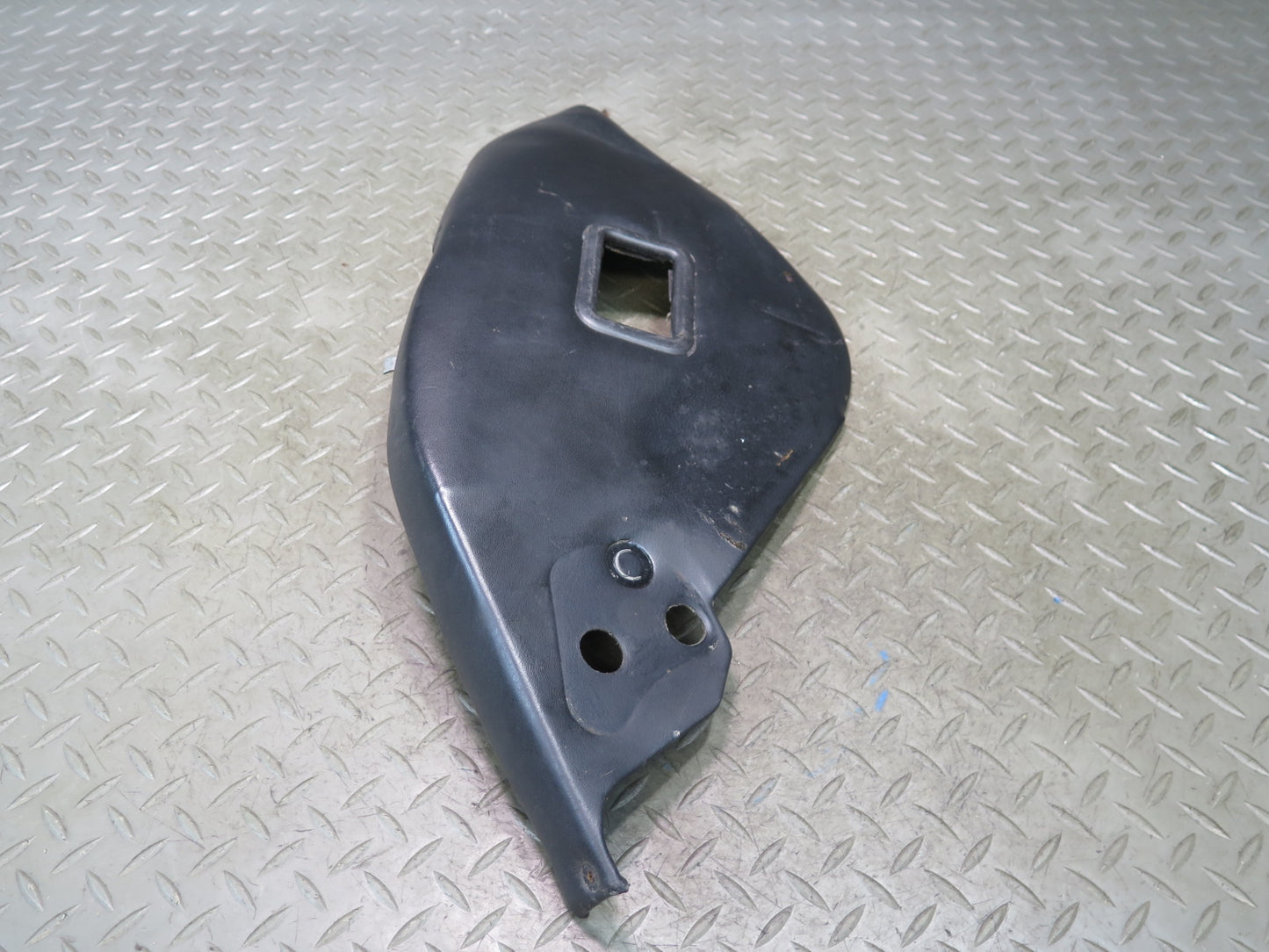 1984-1995 Porsche 928 Rear Left Seat Side Leather Trimcover Panel Pad