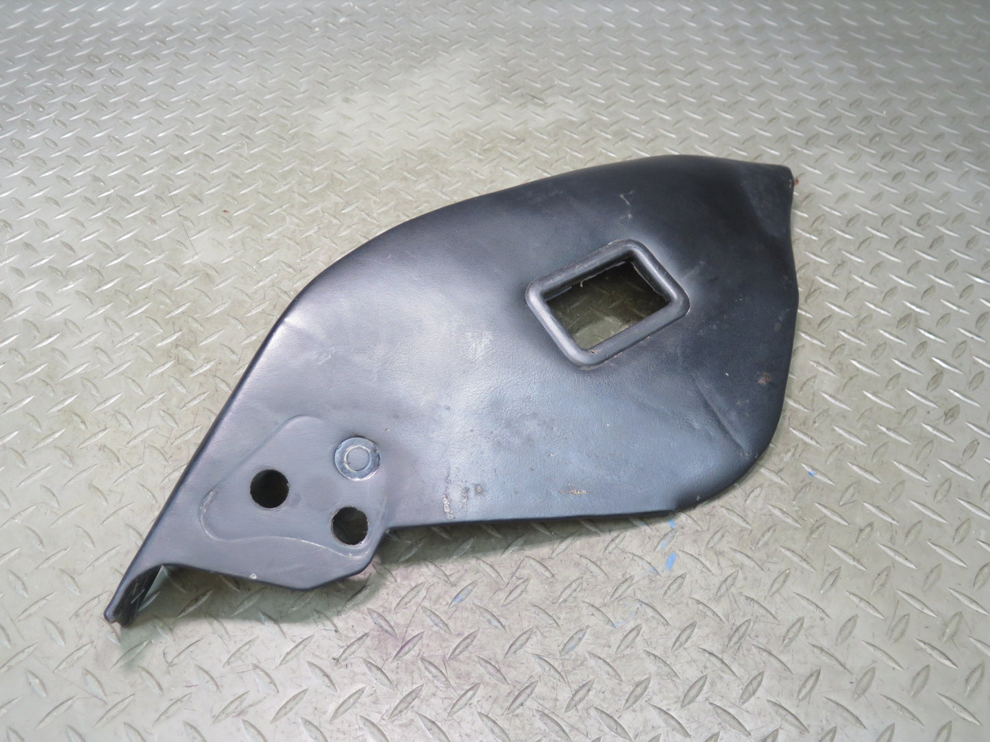 1984-1995 Porsche 928 Rear Left Seat Side Leather Trimcover Panel Pad