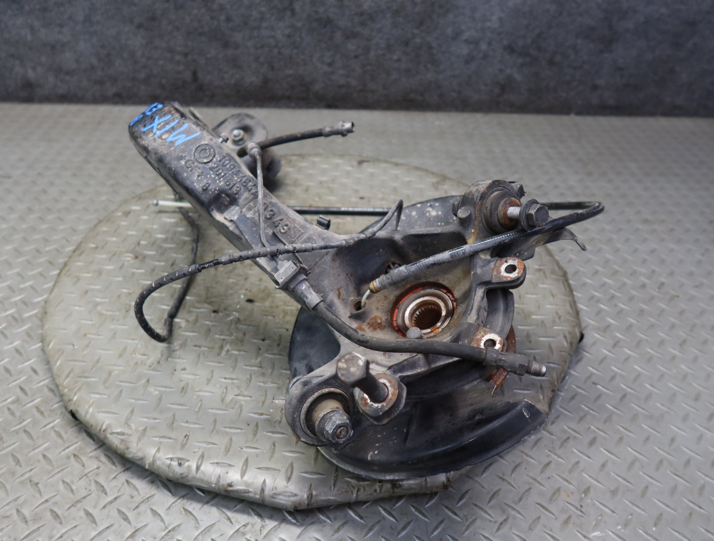 03-08 BMW E85 Z4 RWD Rear Right Spindle Knuckle Trailing Arm Hub Bearing OEM