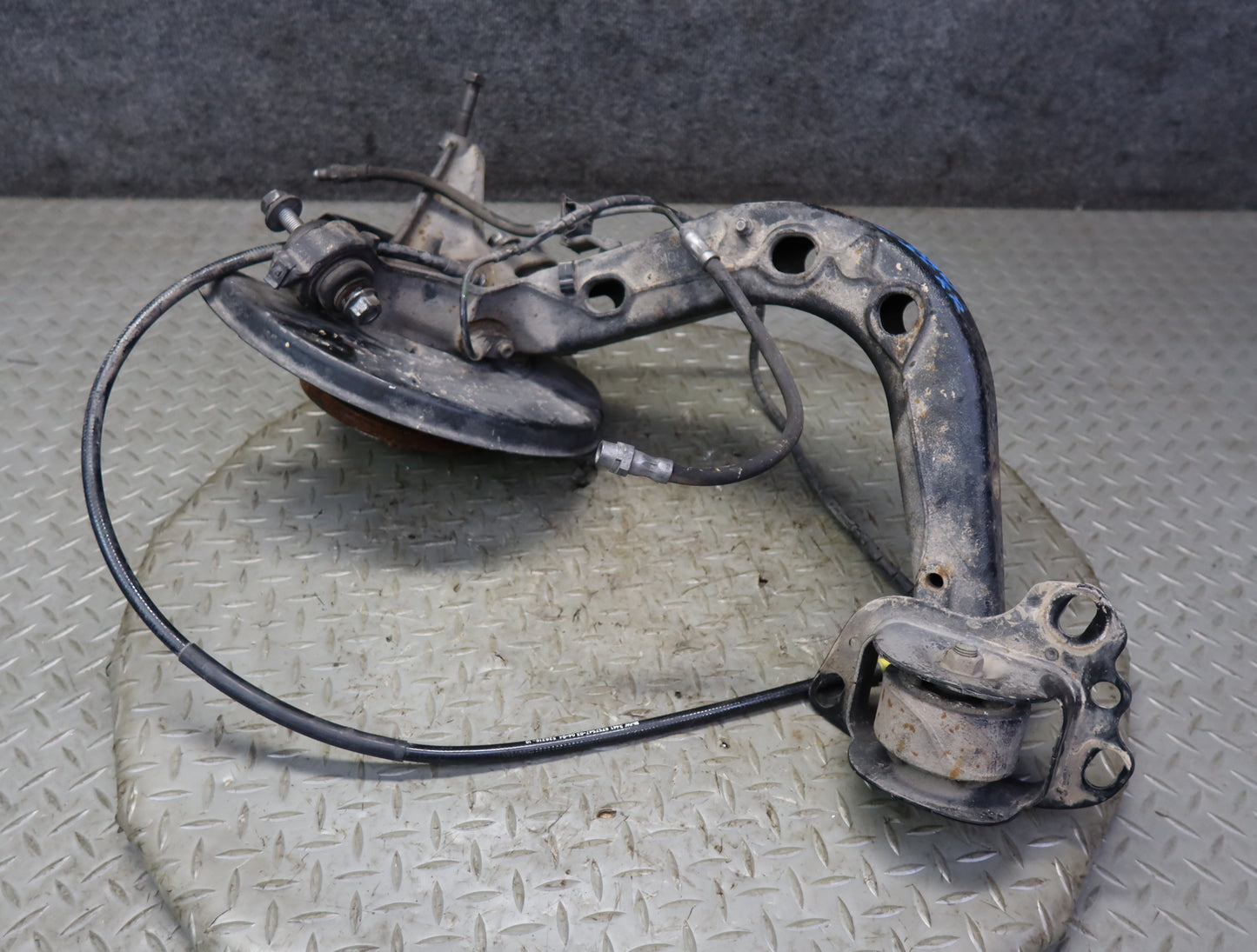 03-08 BMW E85 Z4 RWD Rear Right Spindle Knuckle Trailing Arm Hub Bearing OEM