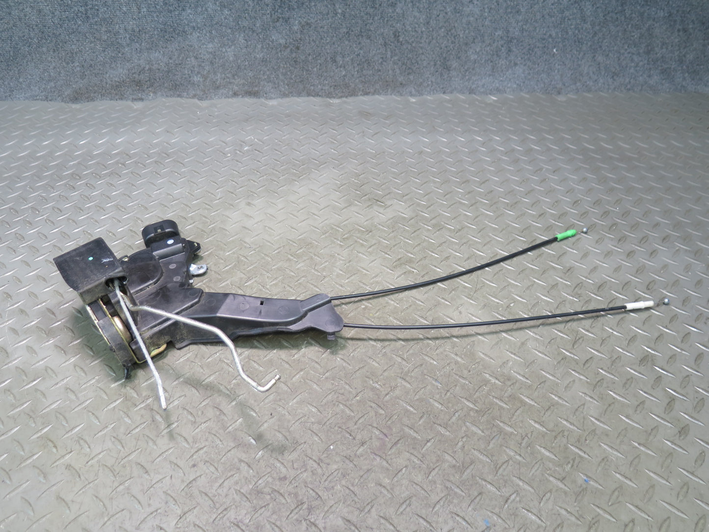 99-01 Toyota Crown JZS175 Front Left Door Lock Latch Actuator OEM