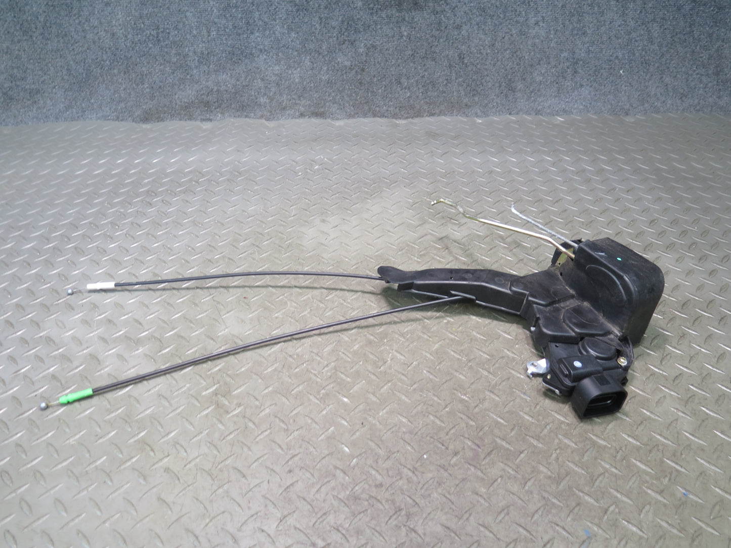 99-01 Toyota Crown JZS175 Front Left Door Lock Latch Actuator OEM
