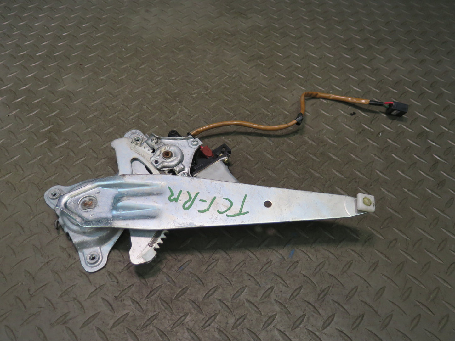 99-01 Toyota Crown JZS175 Rear Right Door Window Regulator w Motor OEM