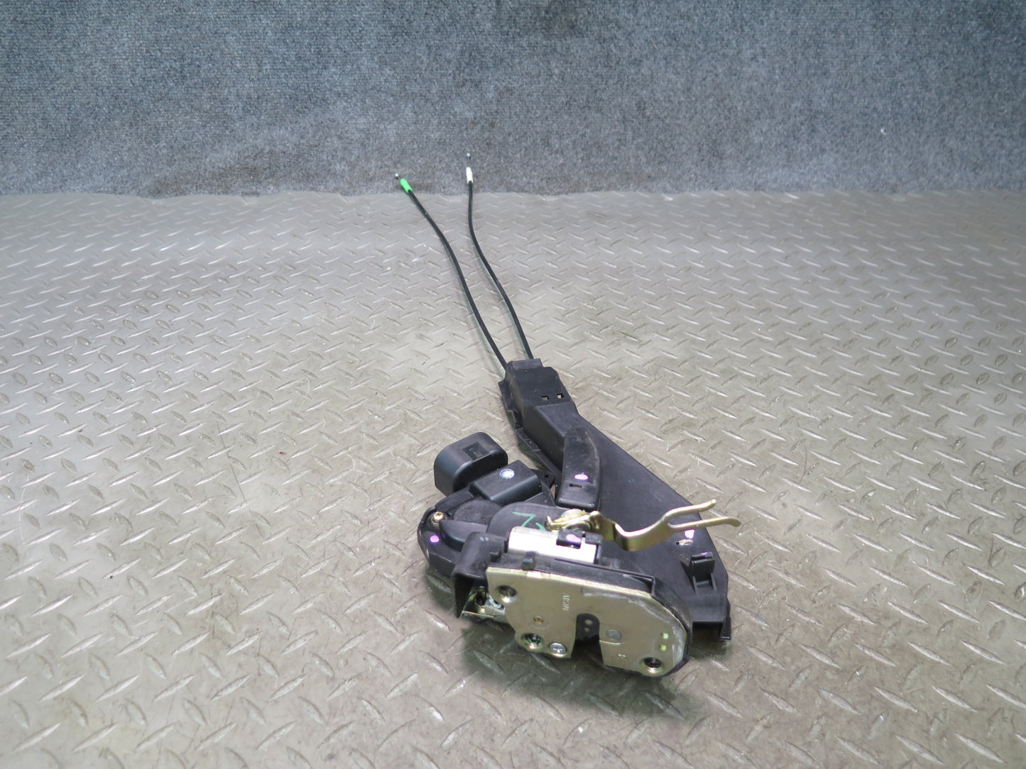 99-01 Toyota Crown JZS175 Rear Left Door Lock Latch Actuator OEM