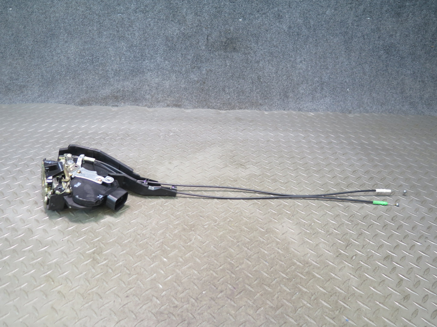 99-01 Toyota Crown JZS175 Rear Left Door Lock Latch Actuator OEM