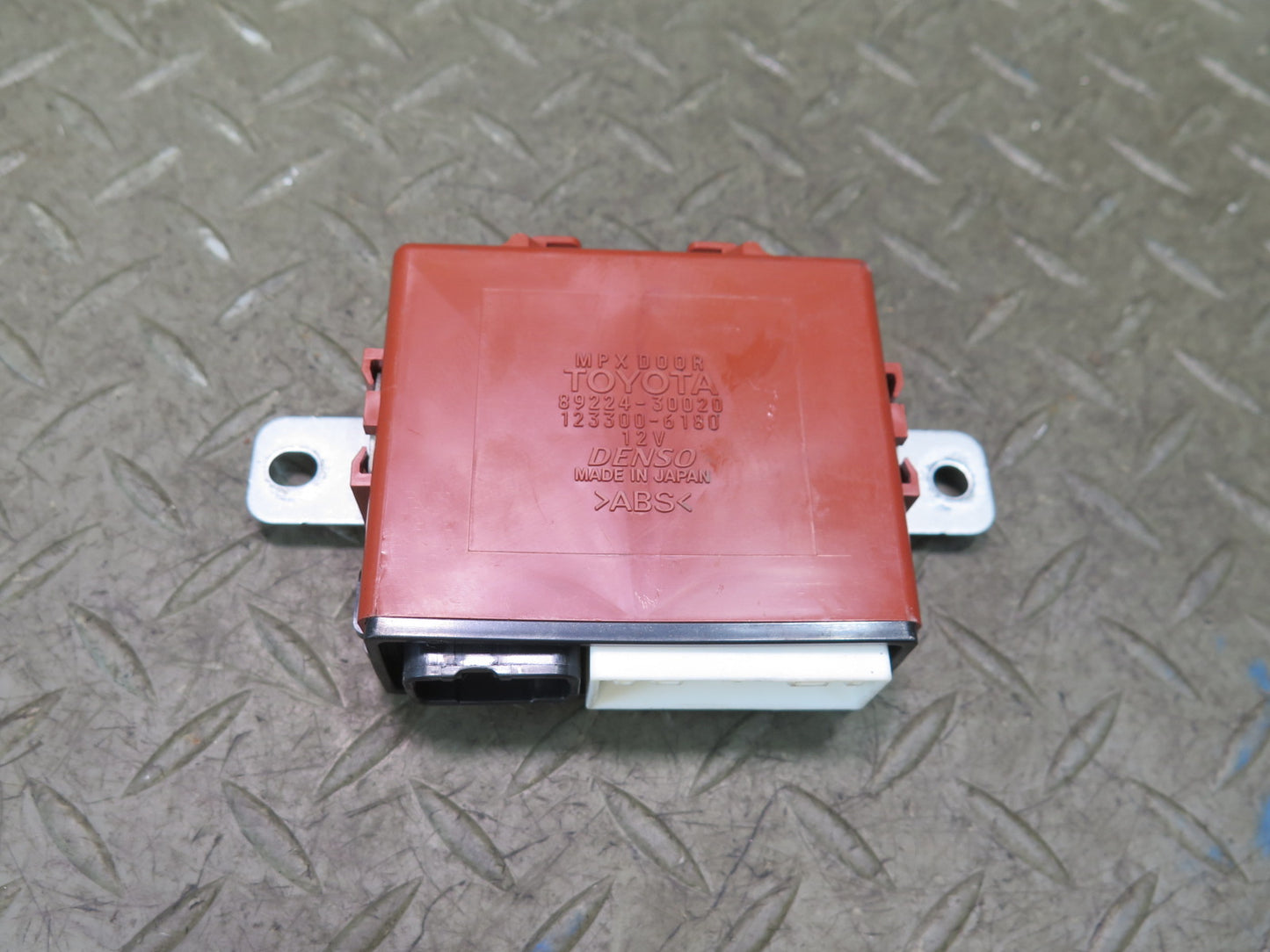 99-01 Toyota Crown JZS175 Rear Left or Right Door Control Module 89224-30020 OEM