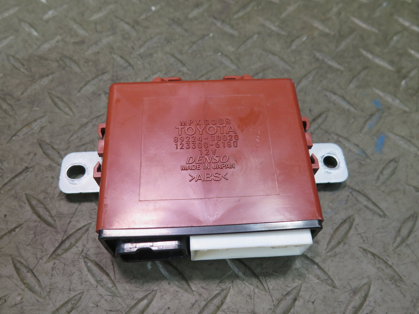 99-01 Toyota Crown JZS175 Rear Left or Right Door Control Module 89224-30020 OEM