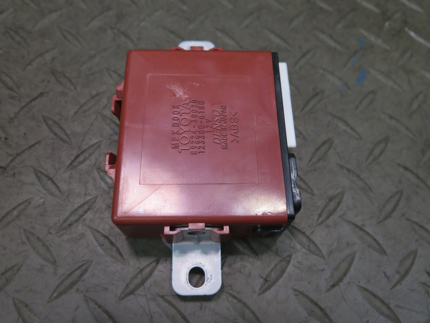 99-01 Toyota Crown JZS175 Rear Left or Right Door Control Module 89224-30020 OEM