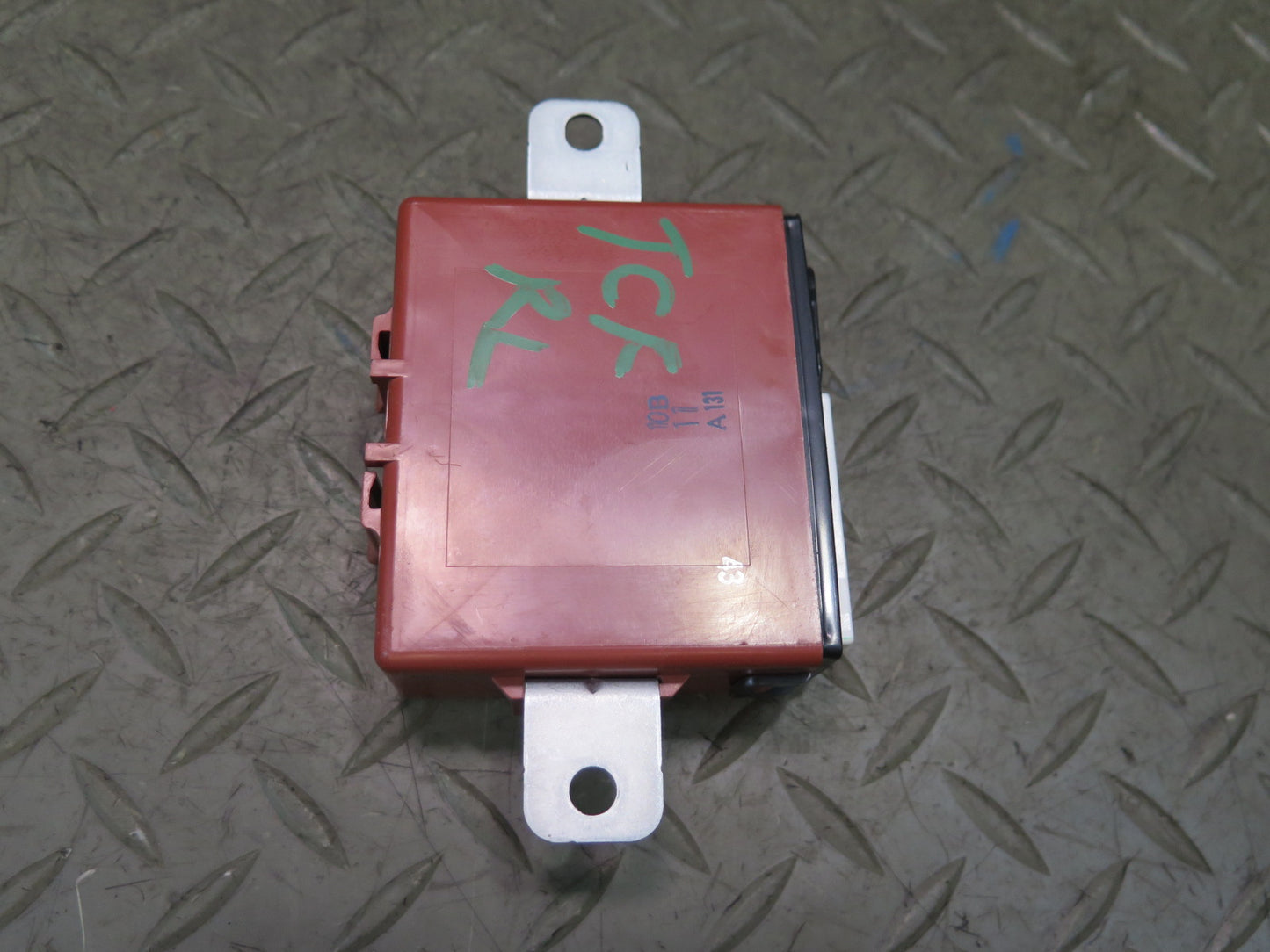 99-01 Toyota Crown JZS175 Rear Left or Right Door Control Module 89224-30020 OEM