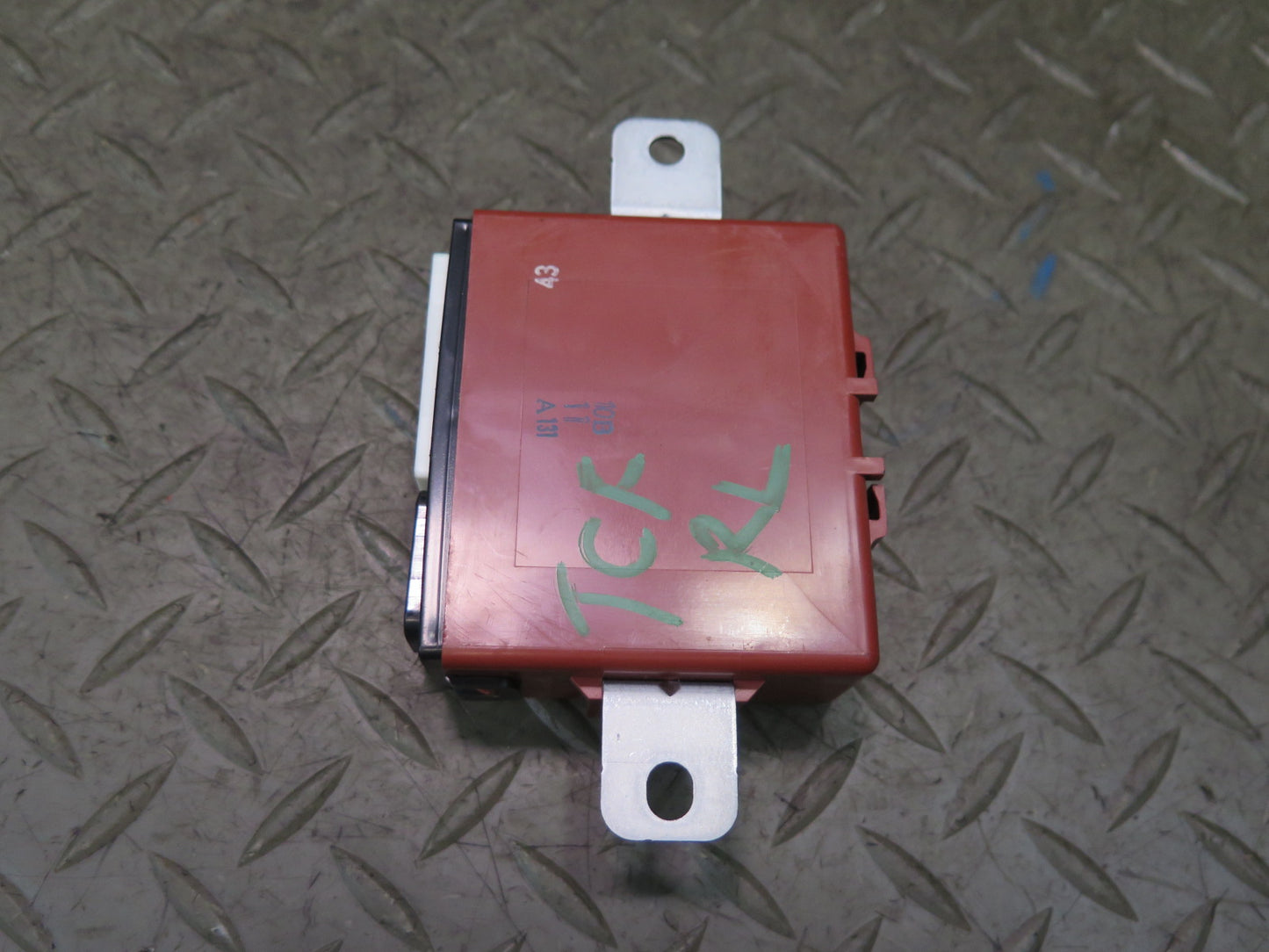 99-01 Toyota Crown JZS175 Rear Left or Right Door Control Module 89224-30020 OEM