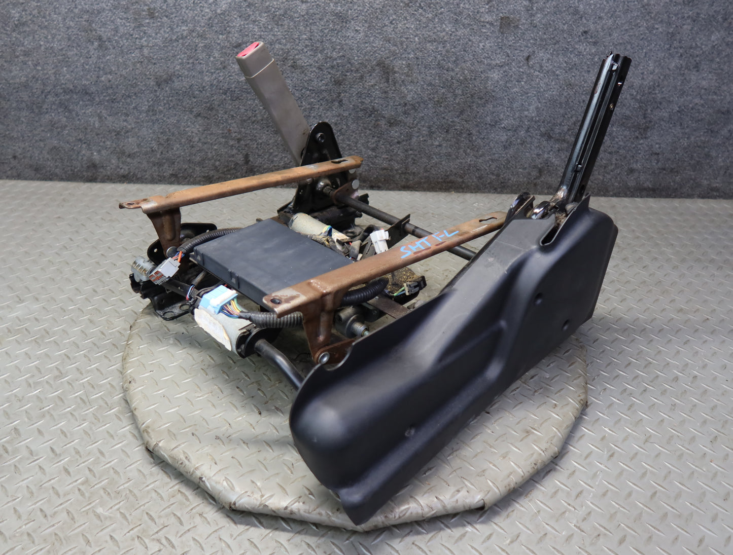 2003-2007 Hummer H2 Front Left Seat Lower Frame Track Rail w Motors