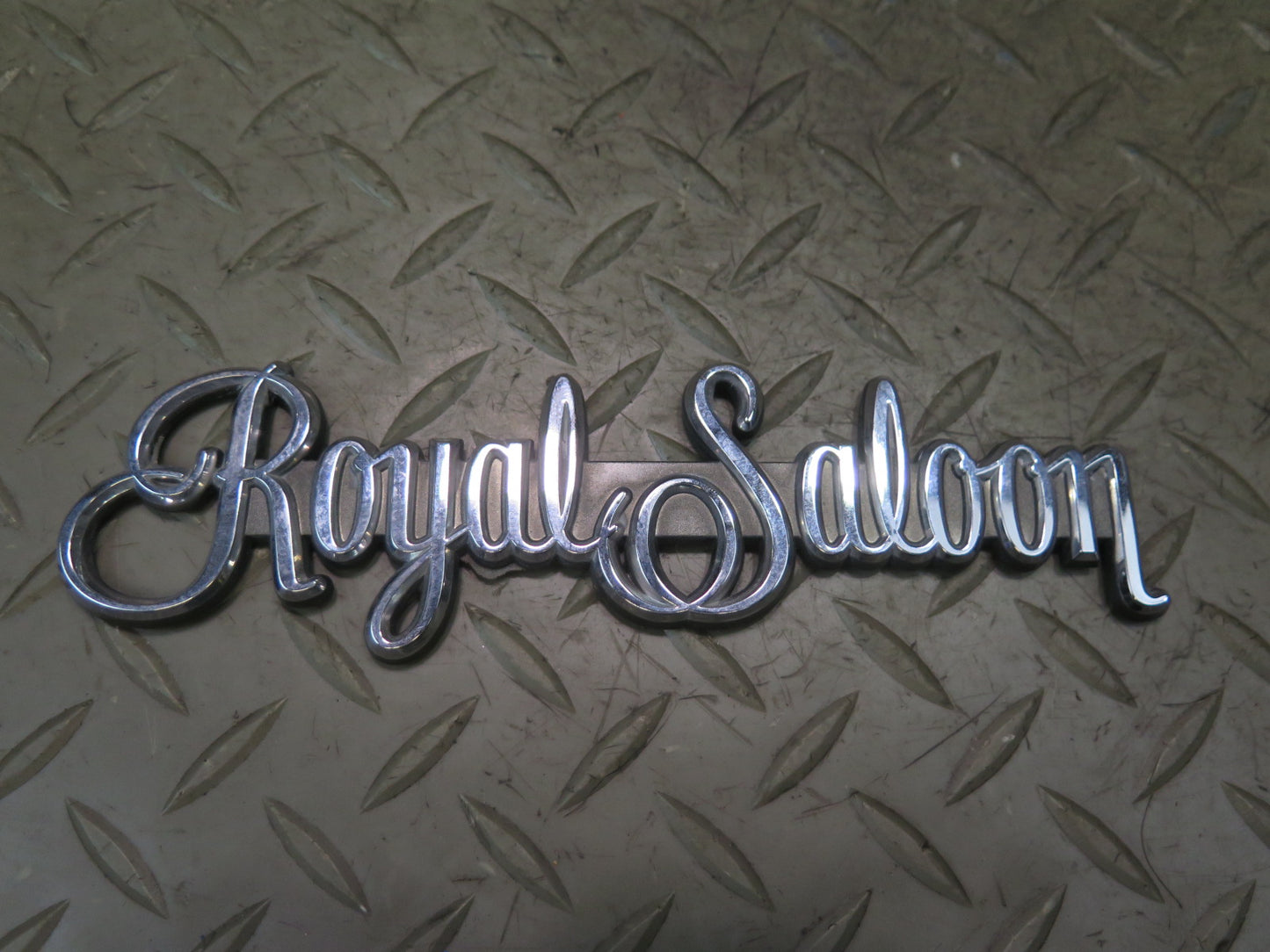 99-01 Toyota Crown JZS175 Rear Trunk Lid Badge Emblem Logo Symbol Set OEM