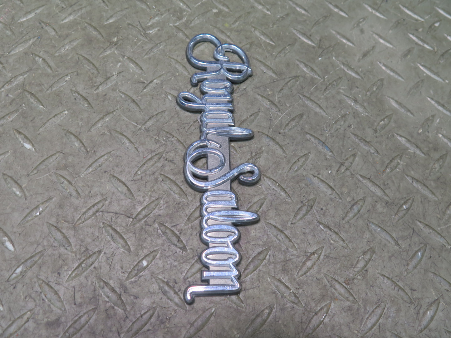 99-01 Toyota Crown JZS175 Rear Trunk Lid Badge Emblem Logo Symbol Set OEM