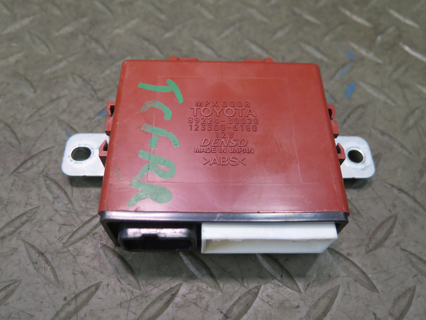 99-01 Toyota Crown JZS175 Rear Left or Right Door Control Module 89224-30020 OEM