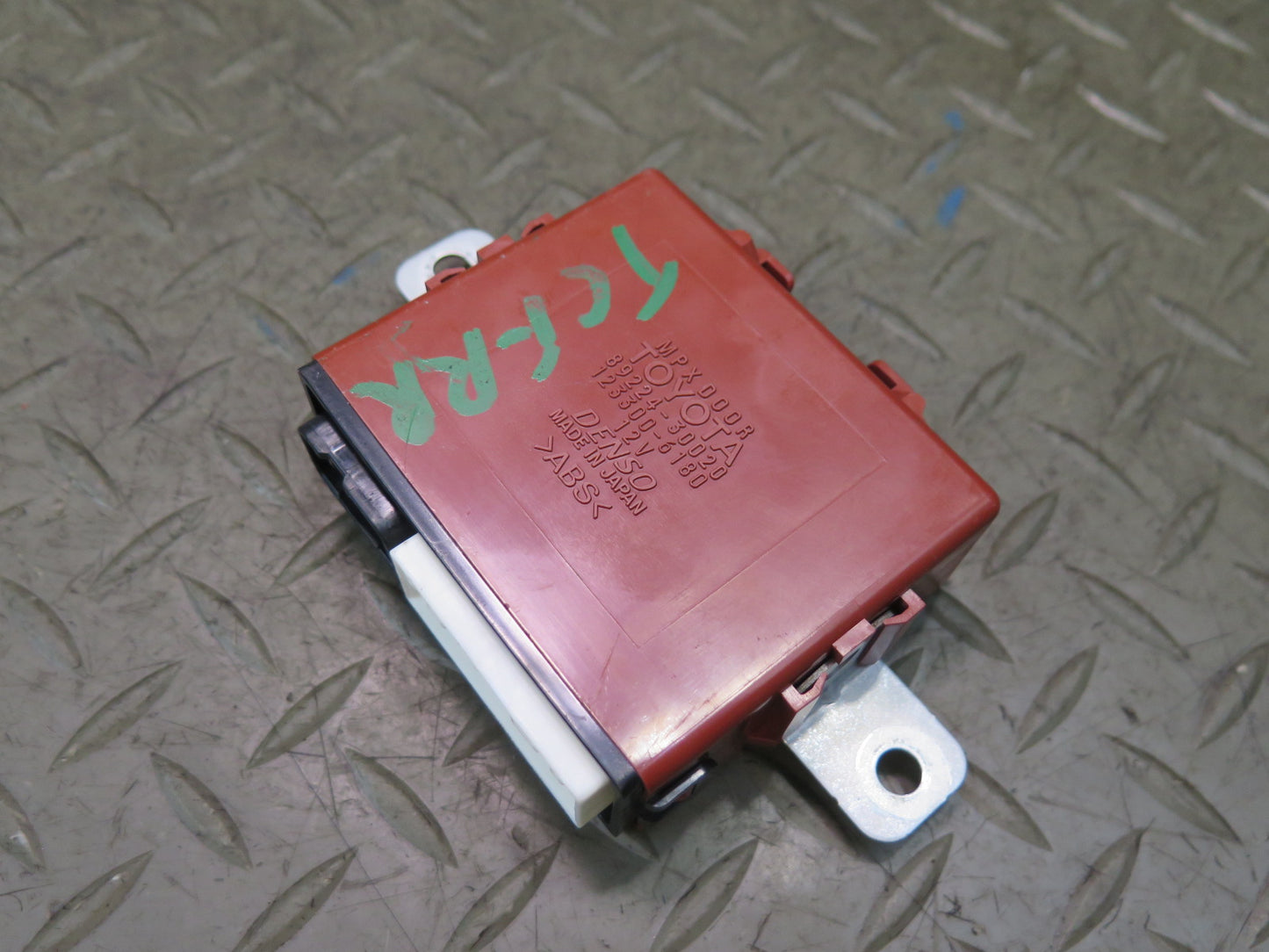 99-01 Toyota Crown JZS175 Rear Left or Right Door Control Module 89224-30020 OEM