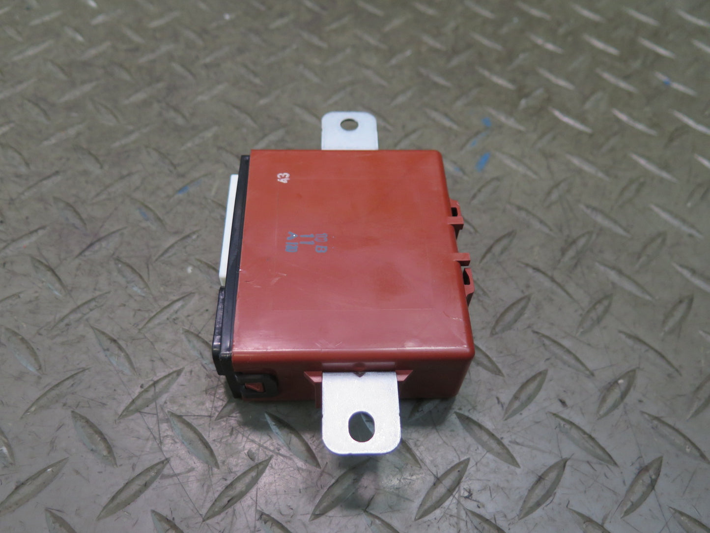 99-01 Toyota Crown JZS175 Rear Left or Right Door Control Module 89224-30020 OEM