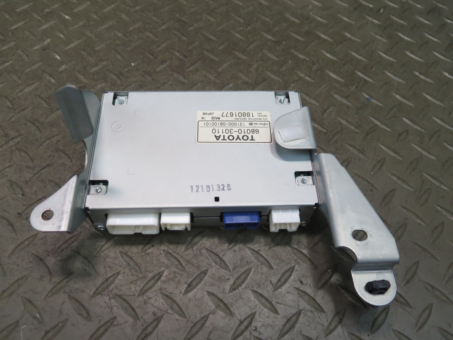 99-01 Toyota Crown JZS175 TV Tuner Assembly 86010-30110 OEM