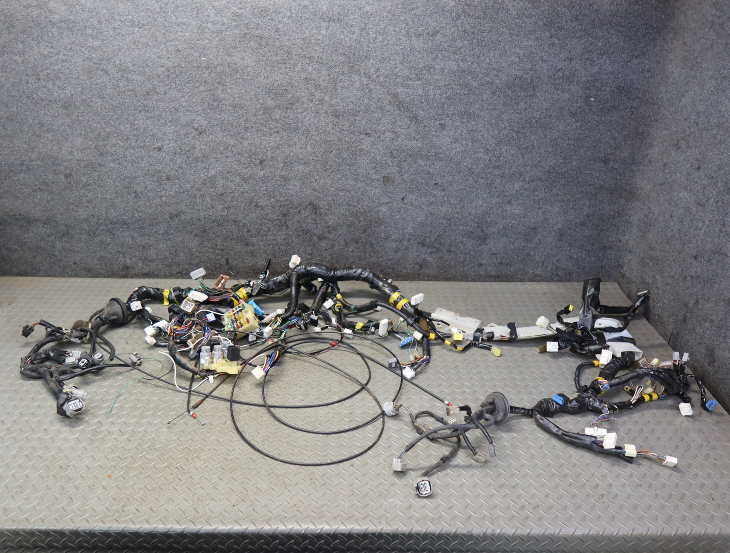 1996-1997 Lexus FZJ80L LX450 Dashboard Dash Wire Wiring Harness 82131-6B091