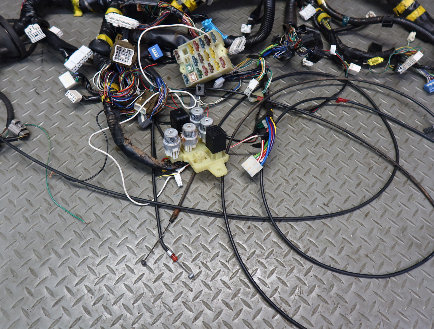 1996-1997 Lexus FZJ80L LX450 Dashboard Dash Wire Wiring Harness 82131-6B091