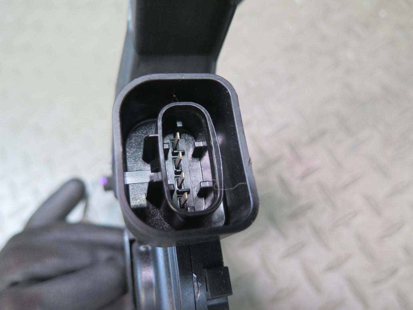 99-01 Toyota Crown JZS175 Rear Right Door Lock Latch Actuator OEM