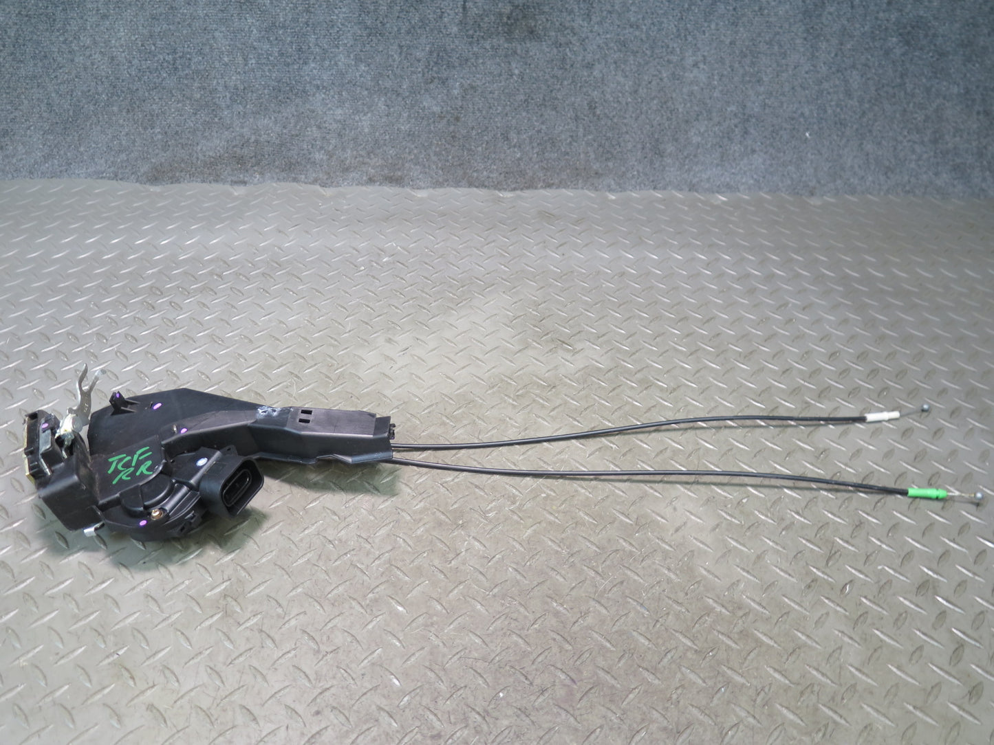 99-01 Toyota Crown JZS175 Rear Right Door Lock Latch Actuator OEM