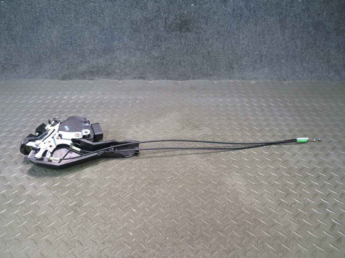 99-01 Toyota Crown JZS175 Rear Right Door Lock Latch Actuator OEM