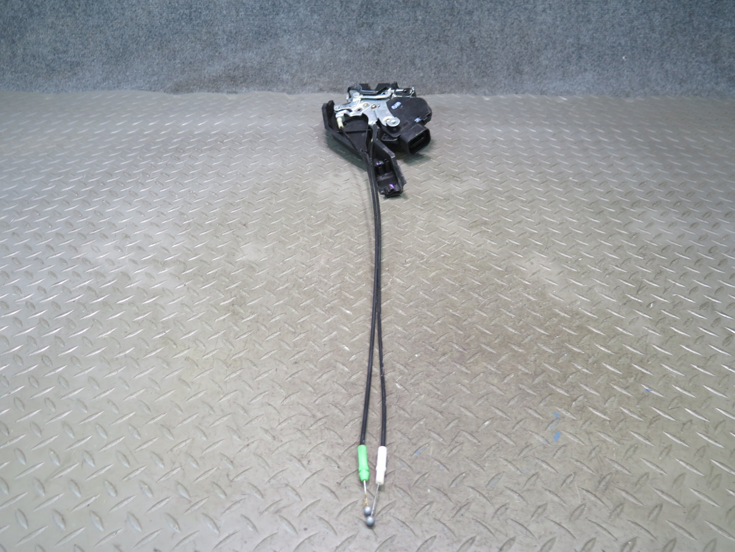 99-01 Toyota Crown JZS175 Rear Right Door Lock Latch Actuator OEM