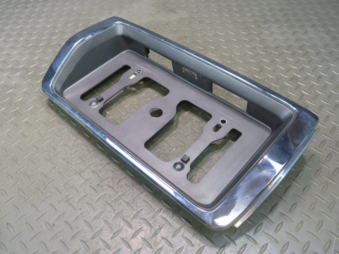99-01 Toyota Crown JZS175 Sedan License Plate Panel 76801-30080 OEM