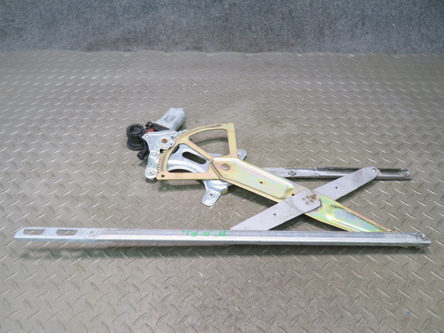 99-01 Toyota Crown JZS175 Front Left Door Window Regulator w Motor OEM