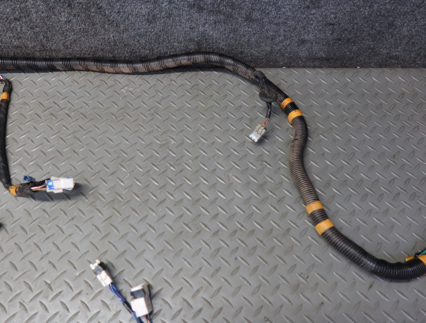 1996-1997 Lexus FZJ80L LX450 Left Interior Floor Wire Wiring Harness 82162-6033