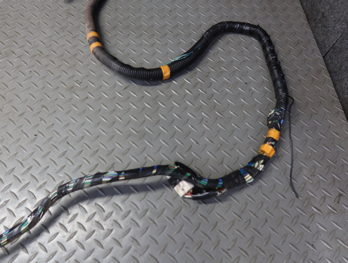 1996-1997 Lexus FZJ80L LX450 Left Interior Floor Wire Wiring Harness 82162-6033