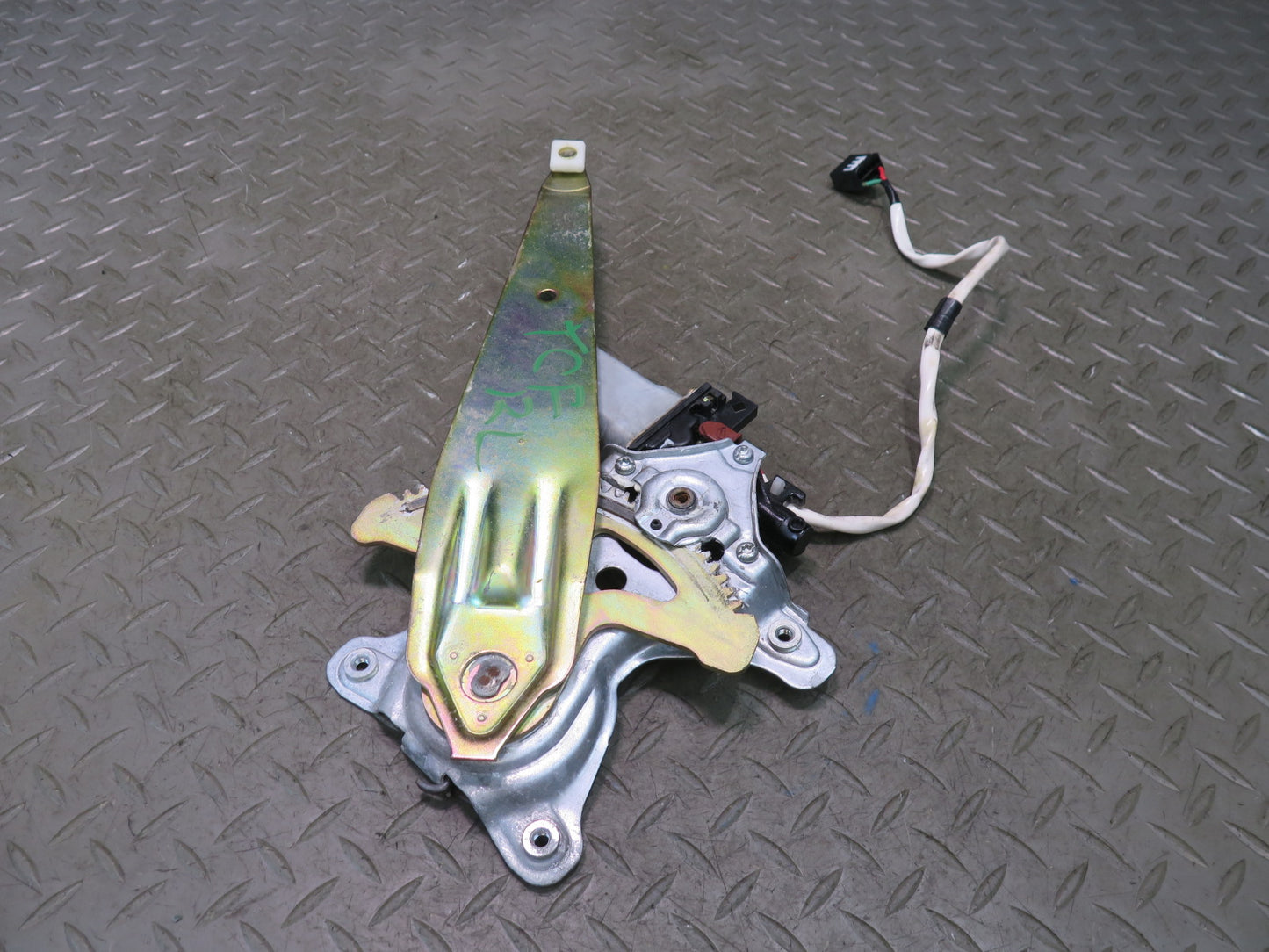 99-01 Toyota Crown JZS175 Rear Left Door Window Regulator w Motor OEM