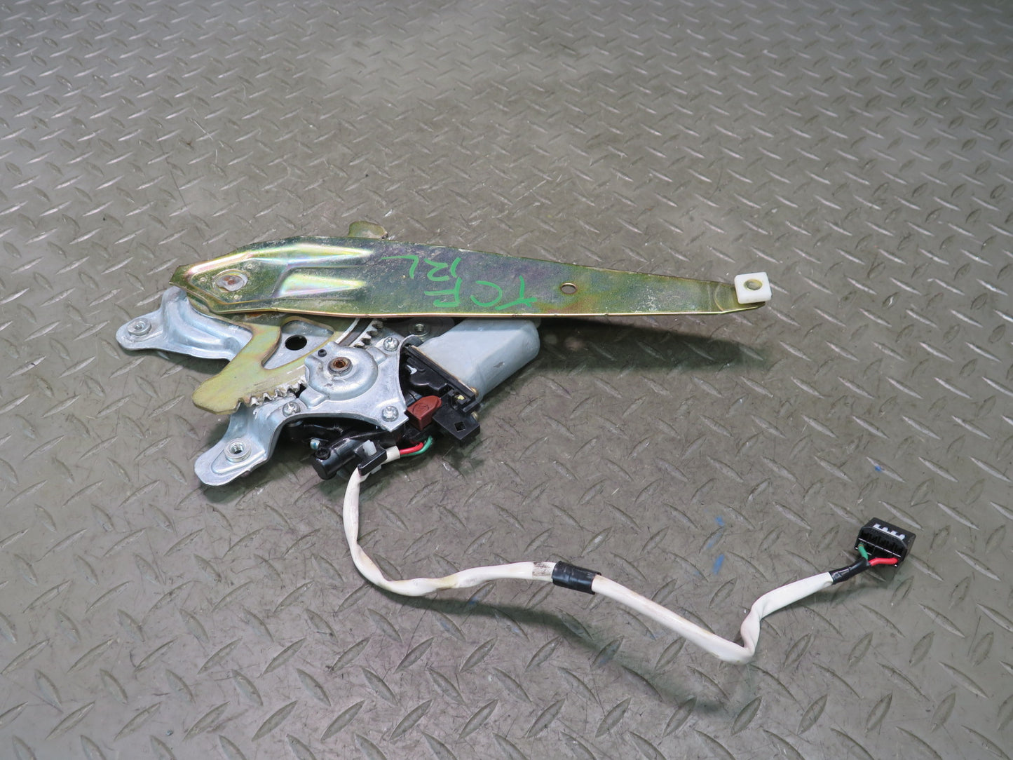 99-01 Toyota Crown JZS175 Rear Left Door Window Regulator w Motor OEM