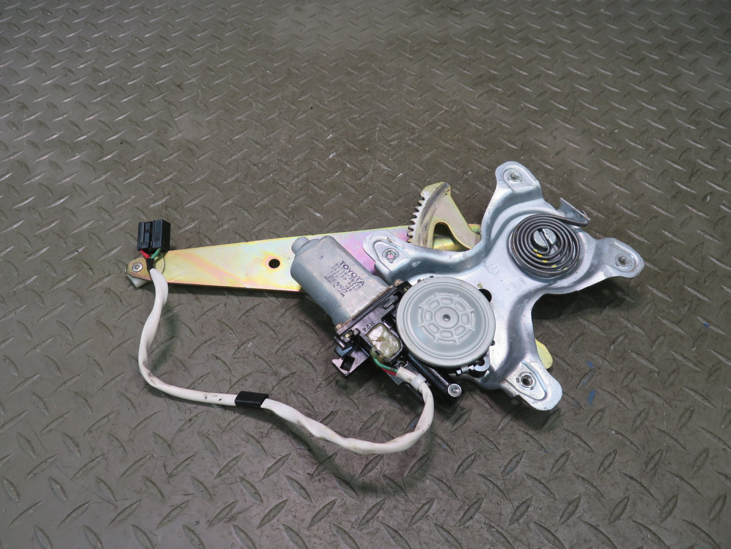 99-01 Toyota Crown JZS175 Rear Left Door Window Regulator w Motor OEM