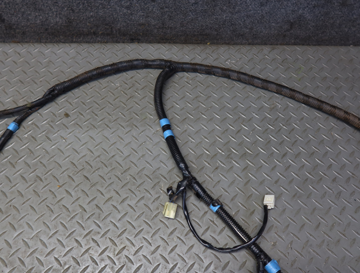 1996-1997 Lexus FZJ80L LX450 Right Interior Floor Wire Wiring Harness 82162-6033