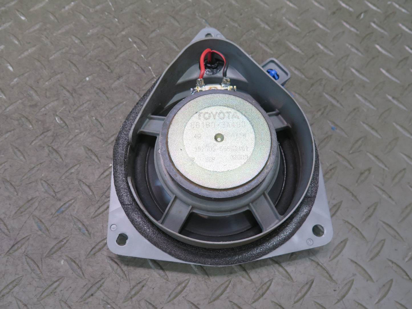 99-01 Toyota Crown JZS175 Set of 2 Rear Right & Left Door Speaker OEM
