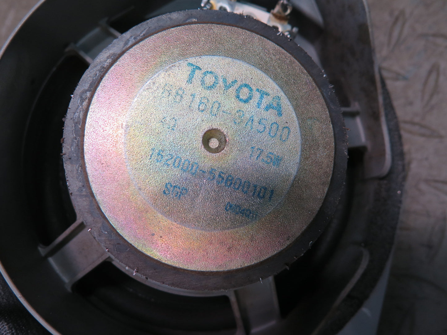 99-01 Toyota Crown JZS175 Set of 2 Rear Right & Left Door Speaker OEM