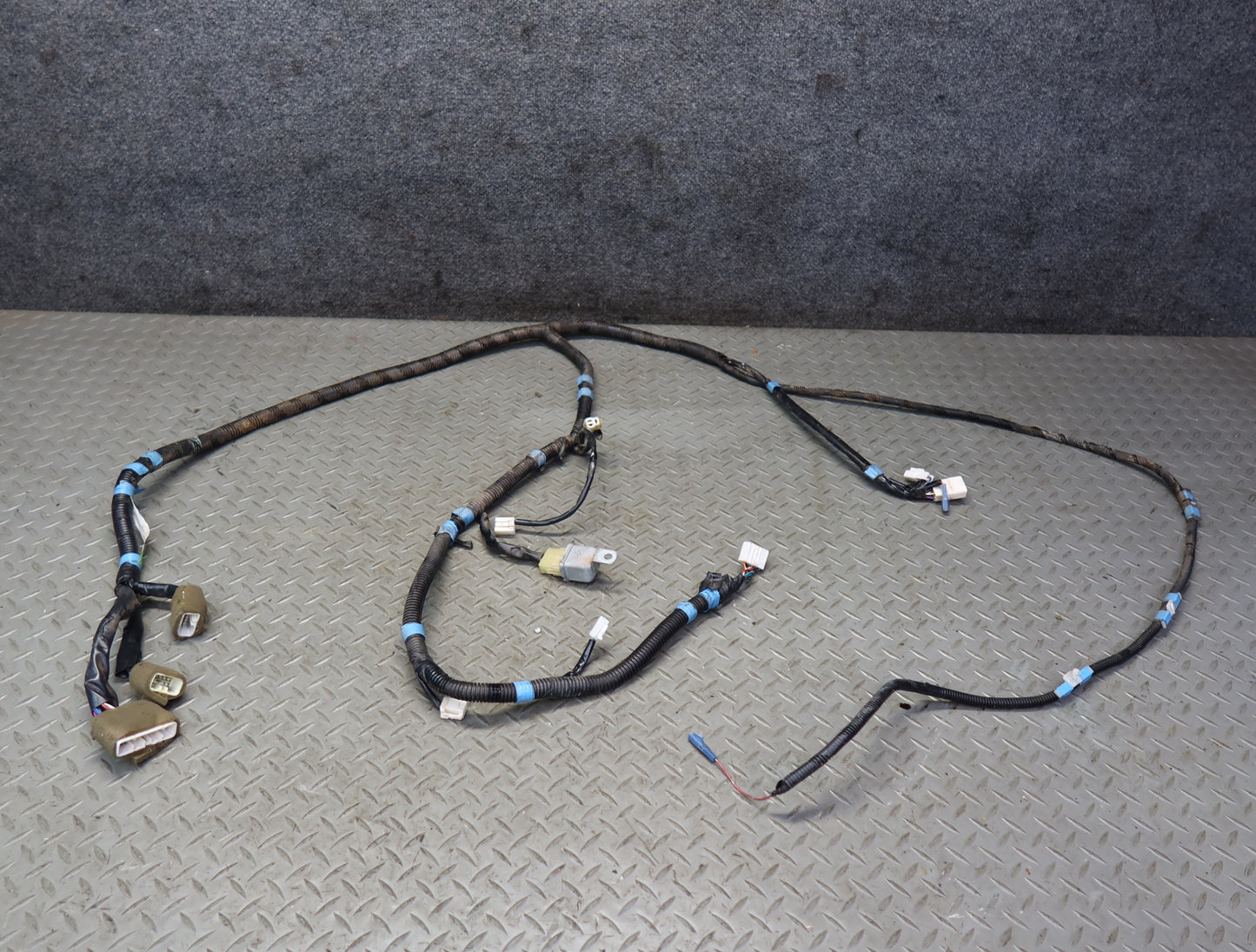 1996-1997 Lexus FZJ80L LX450 Right Interior Floor Wire Wiring Harness 82162-6033