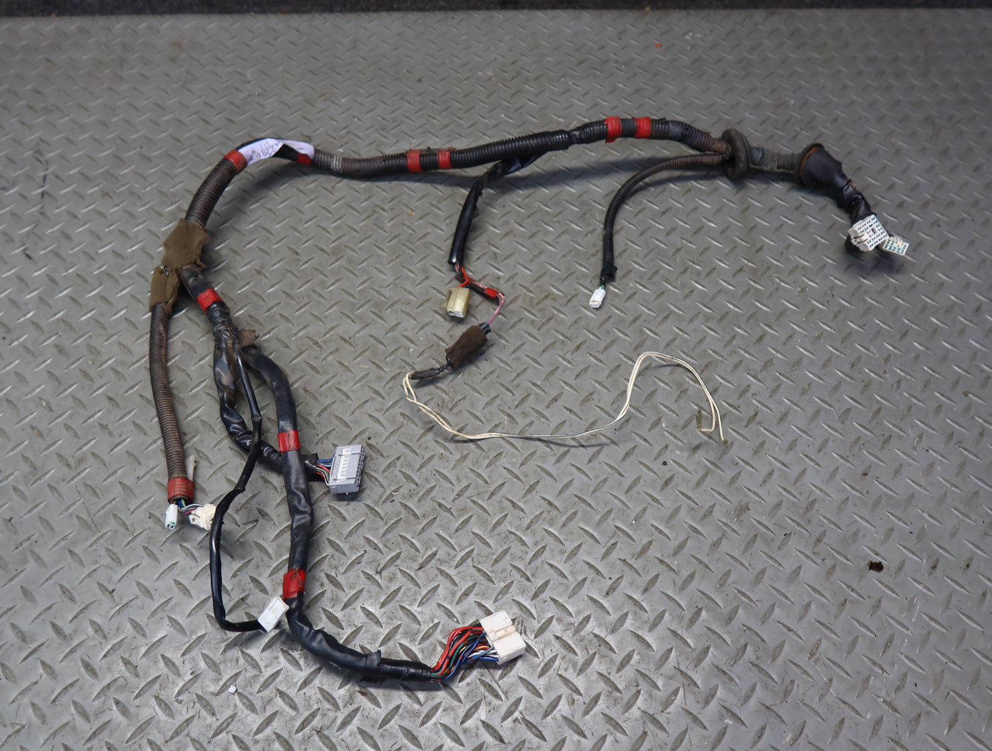 1996-1997 Lexus FZJ80L LX450 Front Left Door Wire Wiring Harness 82151-60220