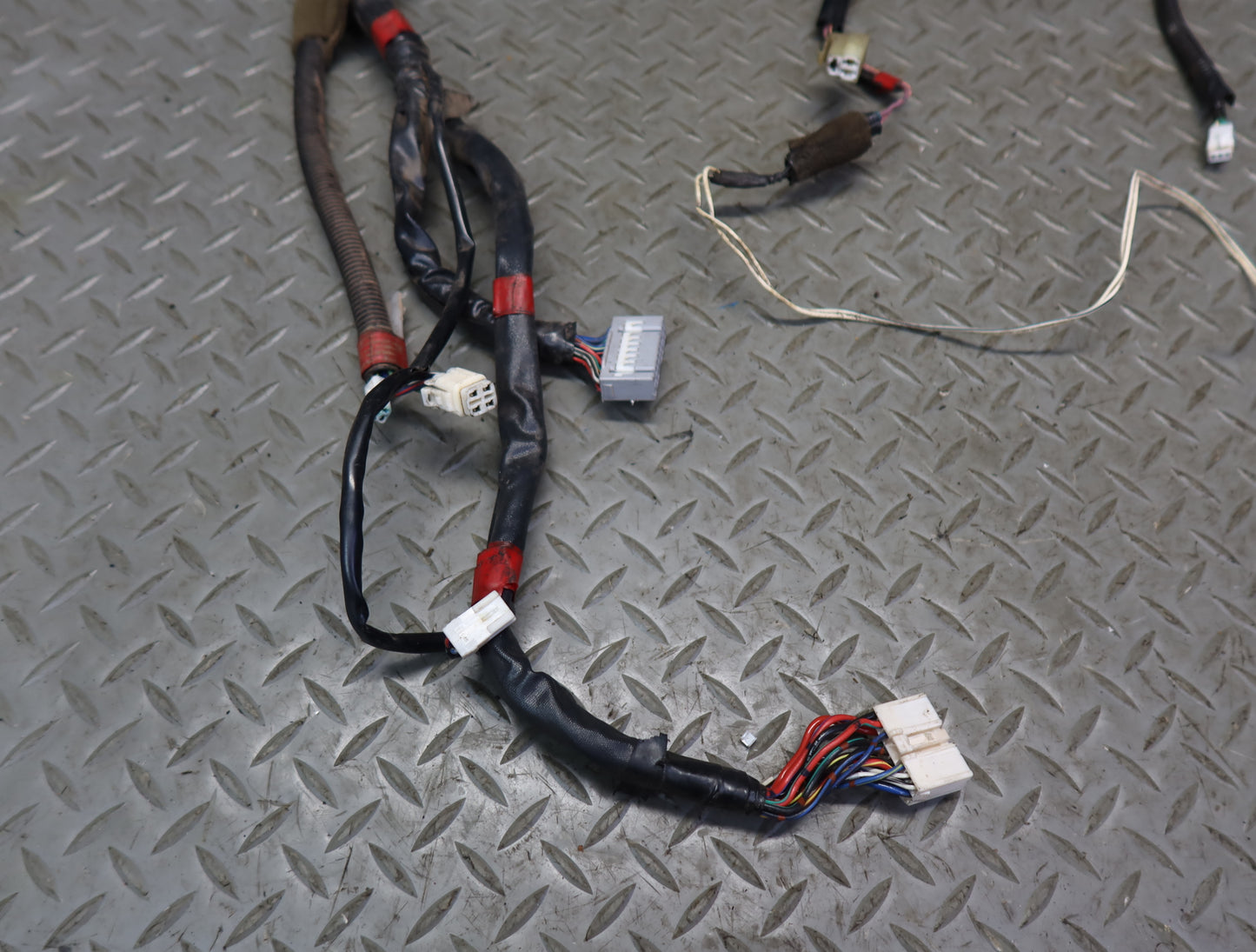 1996-1997 Lexus FZJ80L LX450 Front Left Door Wire Wiring Harness 82151-60220