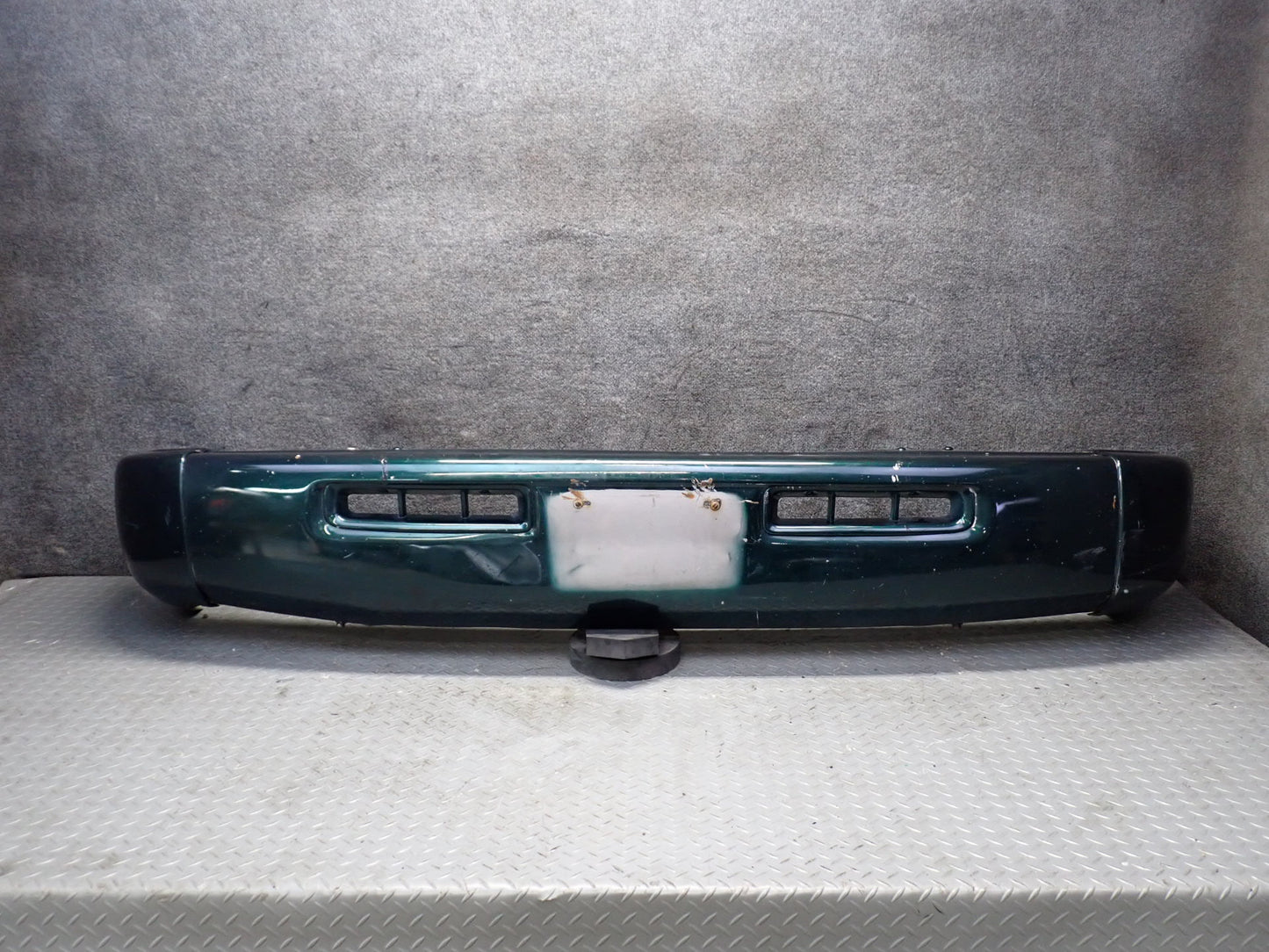 1996-1997 Lexus FZJ80L LX450 Front Bumper Cover Green