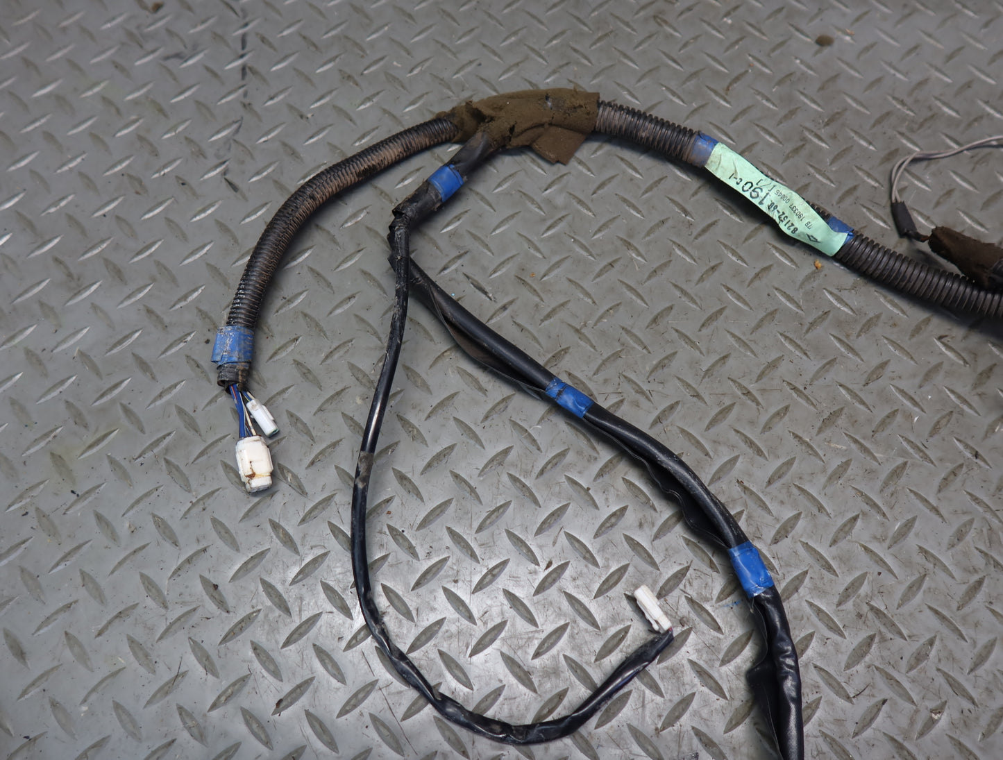 1996-1997 Lexus FZJ80L LX450 Front Right Door Wire Wiring Harness 82152-60190