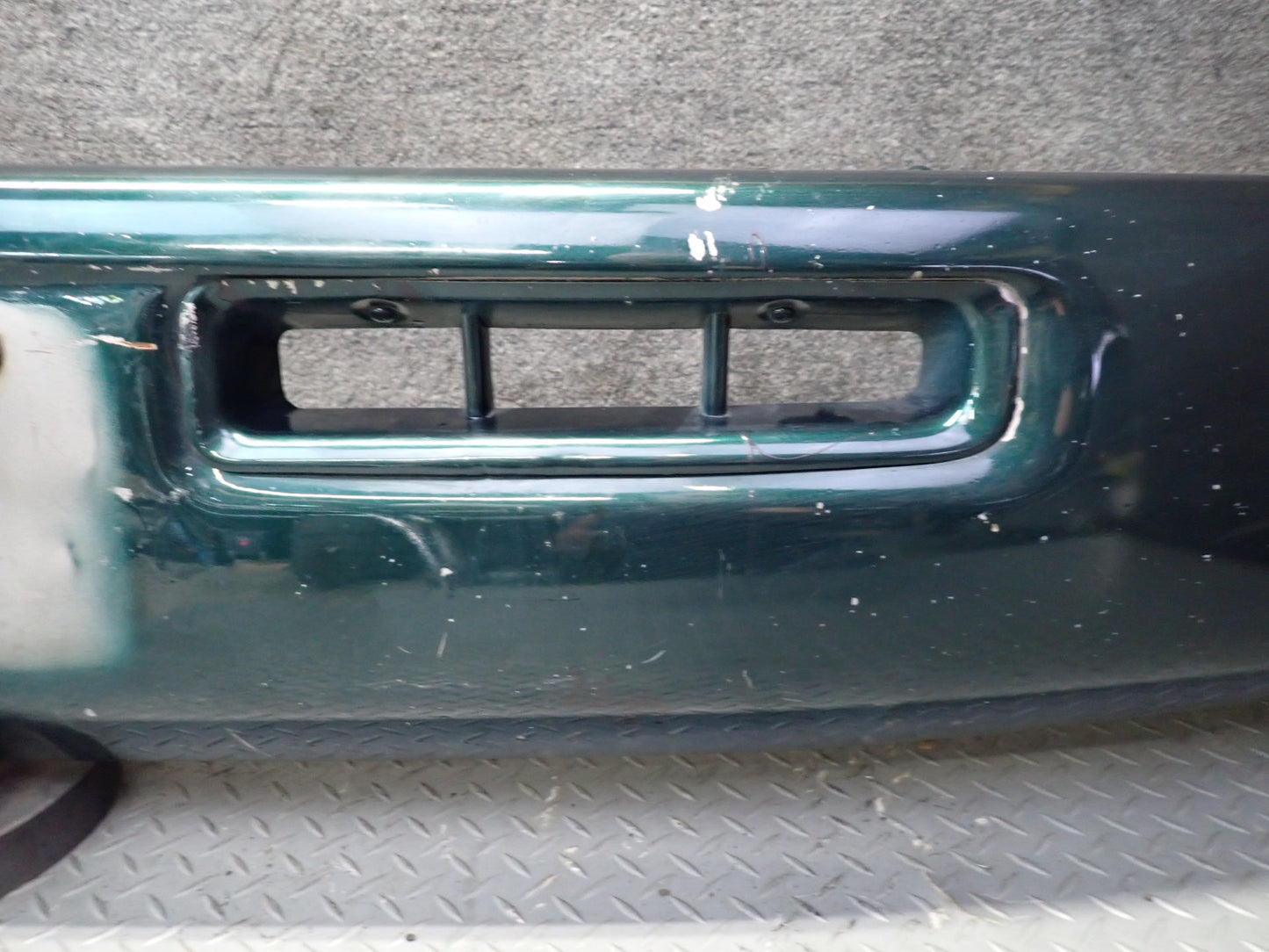 1996-1997 Lexus FZJ80L LX450 Front Bumper Cover Green
