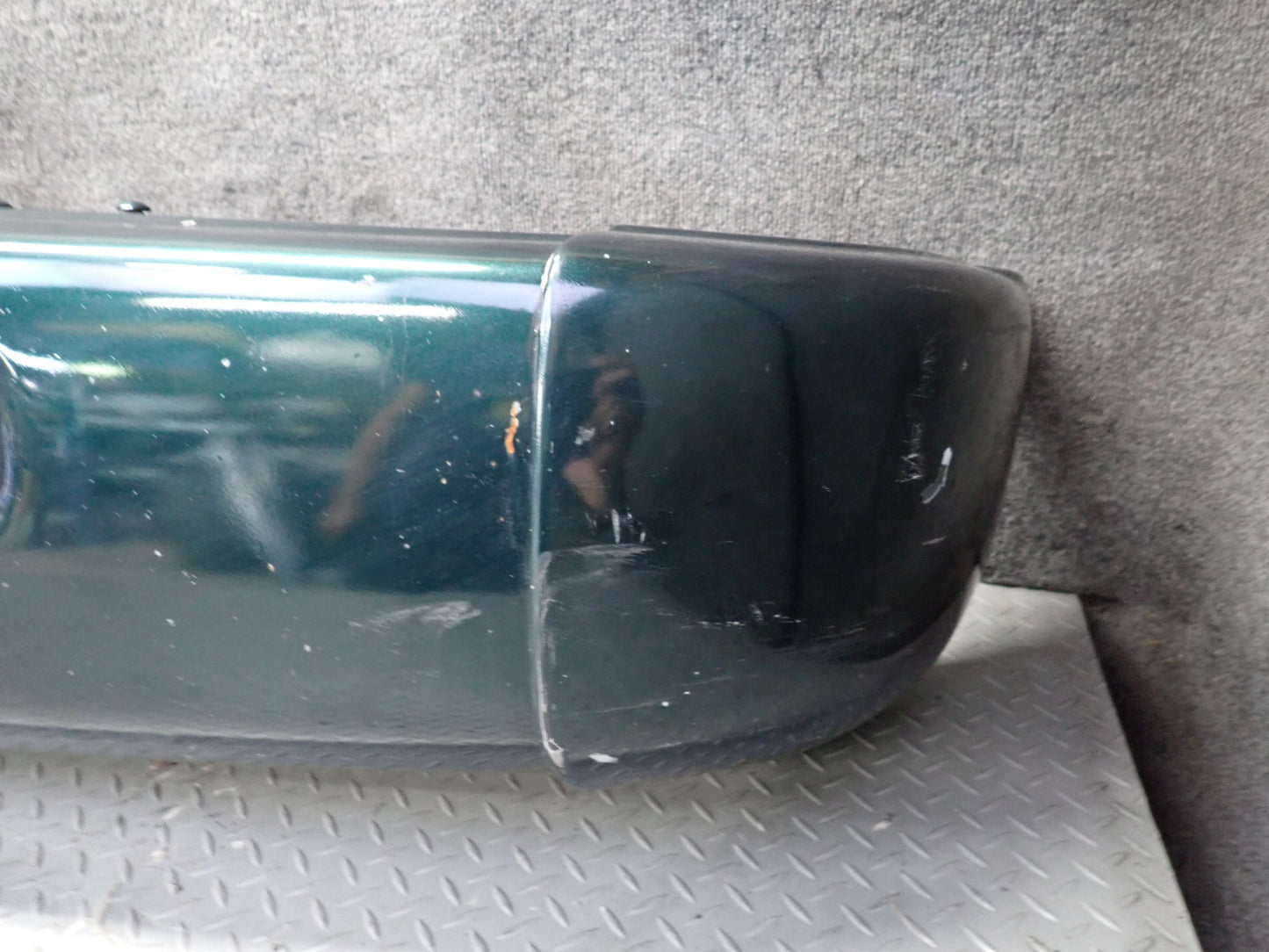 1996-1997 Lexus FZJ80L LX450 Front Bumper Cover Green