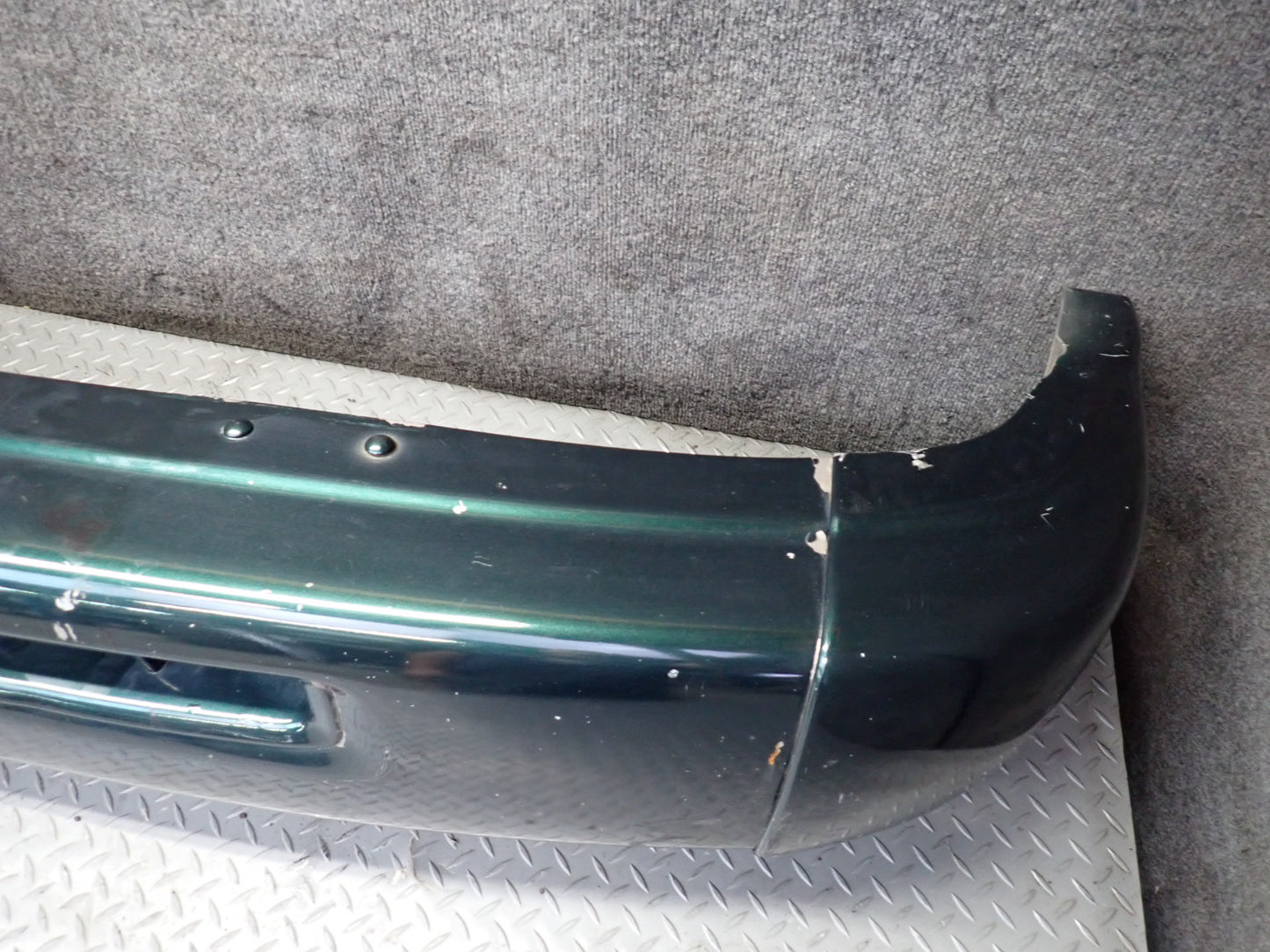 1996-1997 Lexus FZJ80L LX450 Front Bumper Cover Green