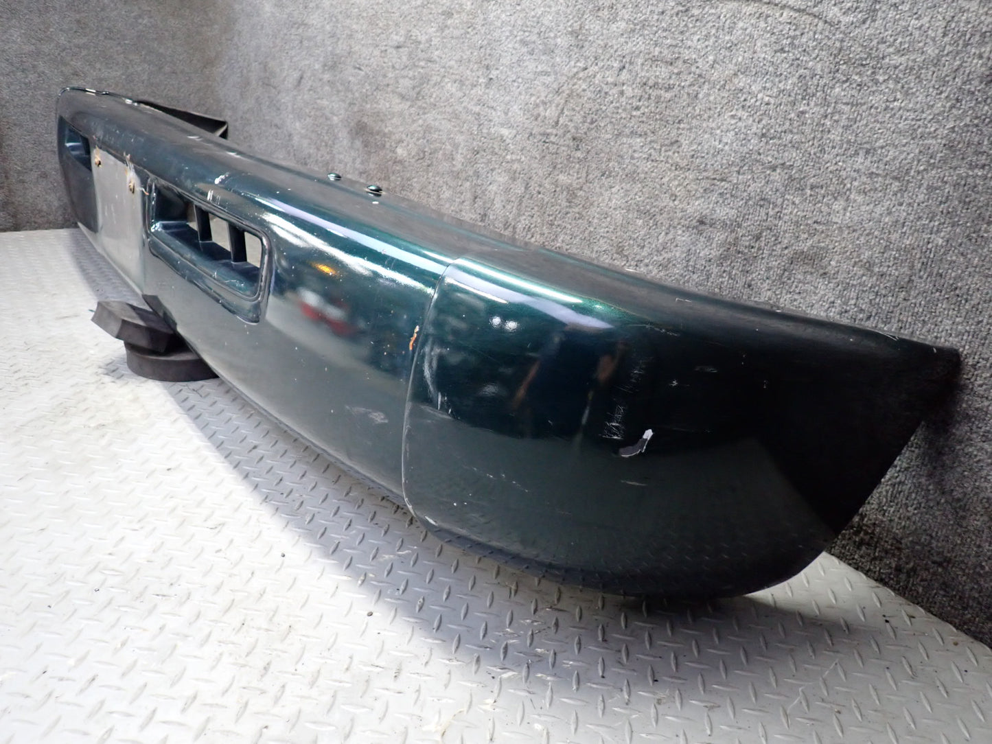 1996-1997 Lexus FZJ80L LX450 Front Bumper Cover Green