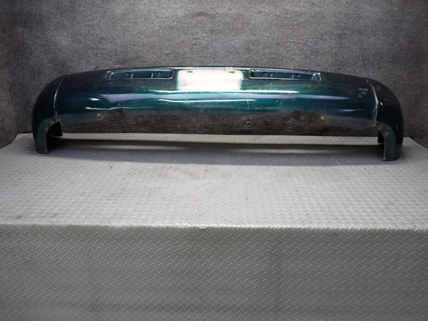 1996-1997 Lexus FZJ80L LX450 Front Bumper Cover Green