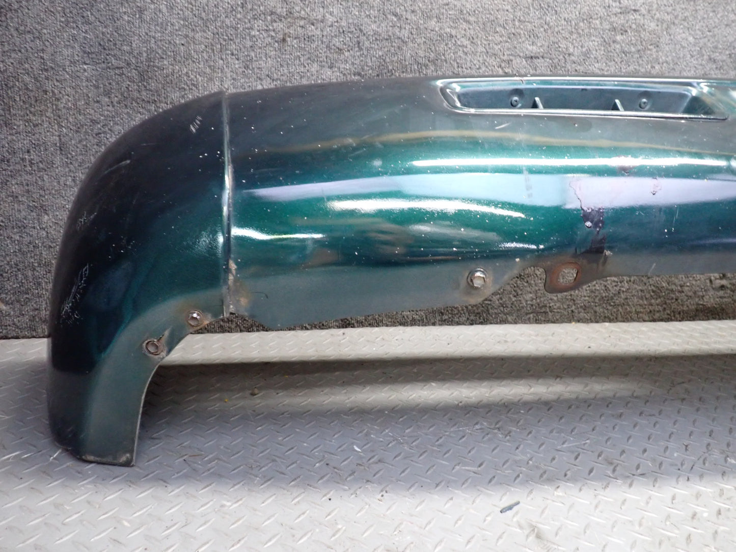 1996-1997 Lexus FZJ80L LX450 Front Bumper Cover Green