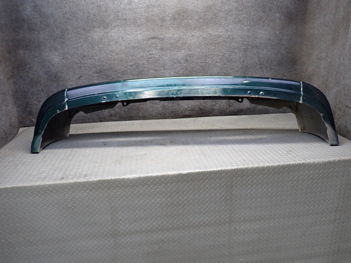 1996-1997 Lexus FZJ80L LX450 Front Bumper Cover Green